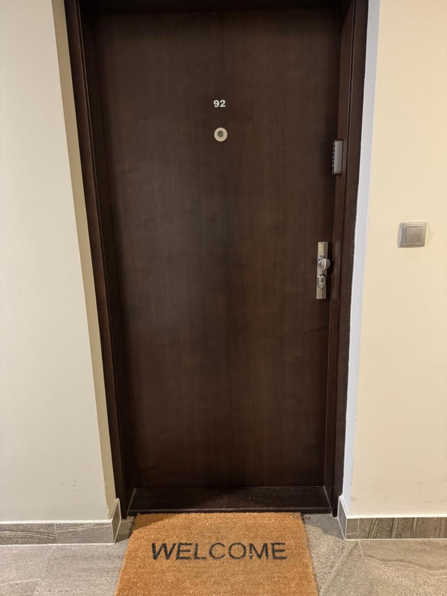 Cozy Apt - Parking & All Amenities Apartment *